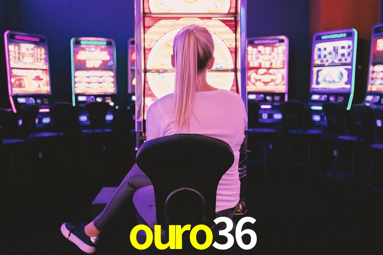 Mesa de Blackjack ouro36